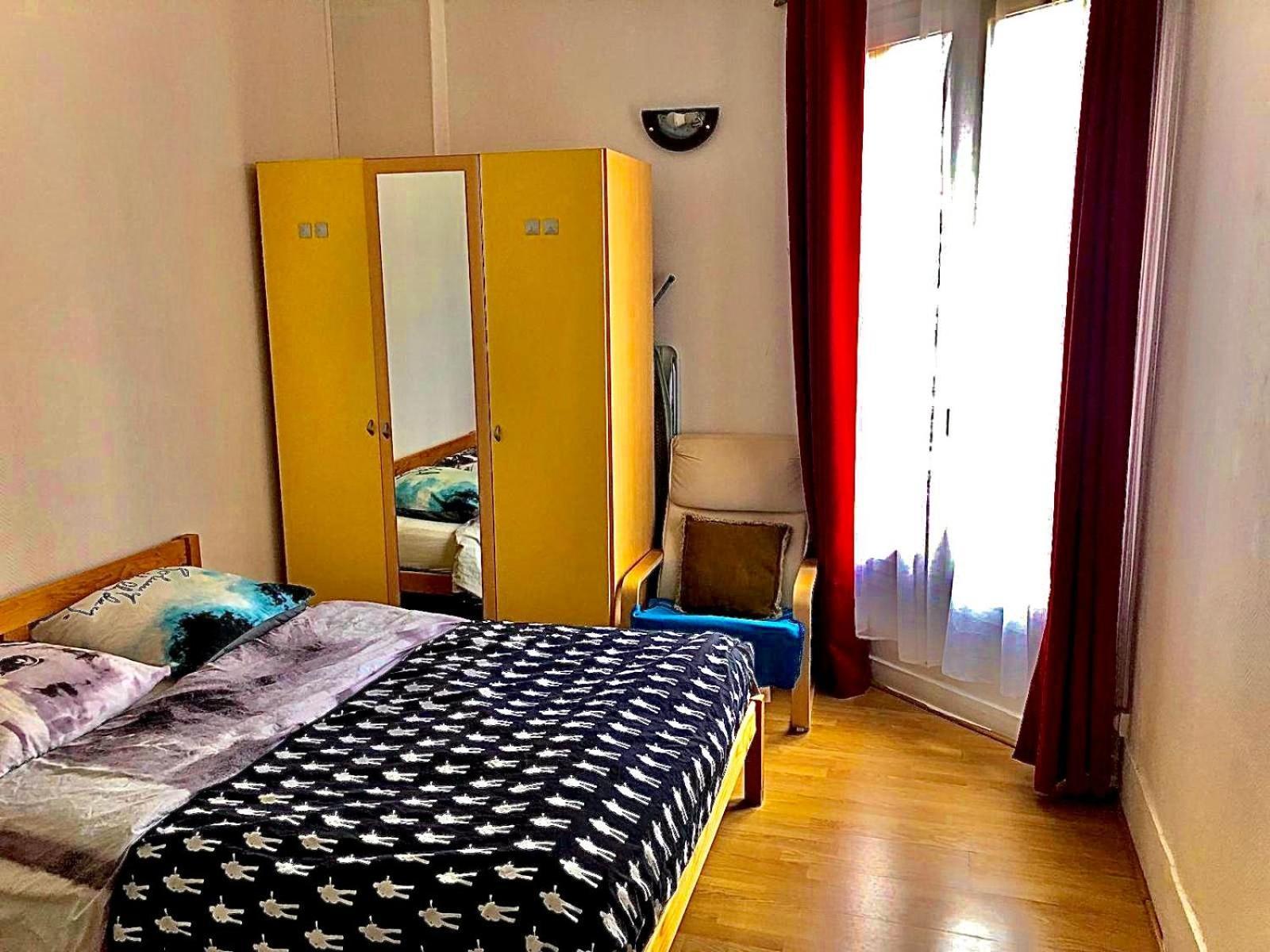 Cosy Apartment In Париж Екстериор снимка