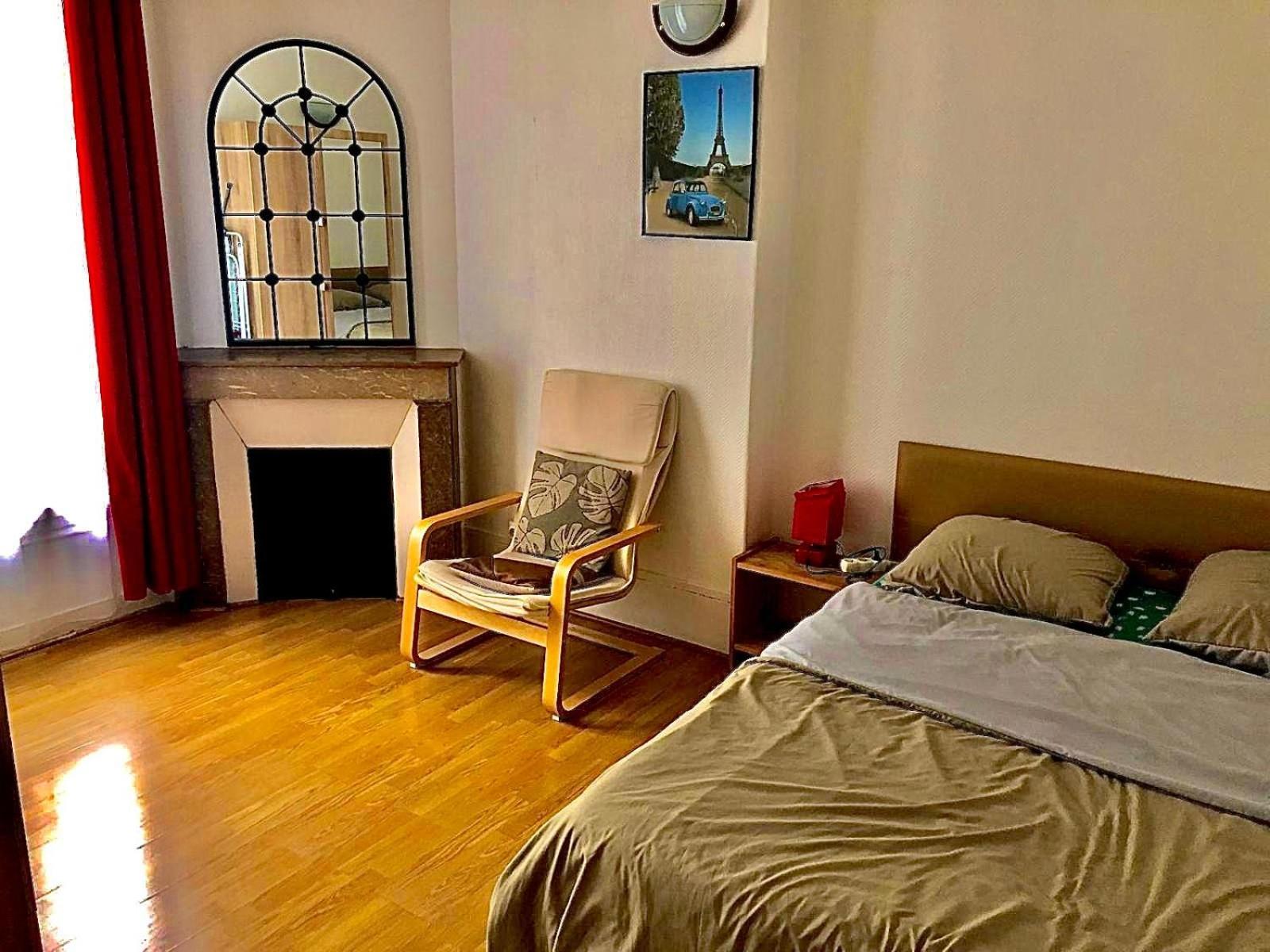 Cosy Apartment In Париж Екстериор снимка