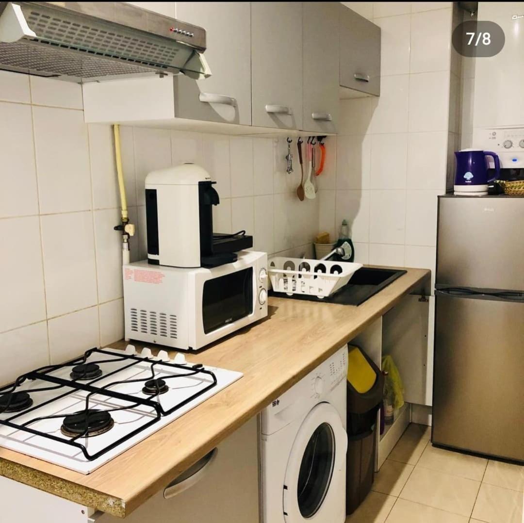 Cosy Apartment In Париж Екстериор снимка